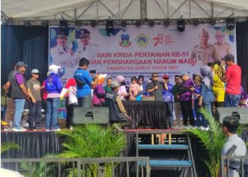 Bupati Garut Apresiasi Lomba Senam Harum Madu di Acara Hari Krida Pertanian