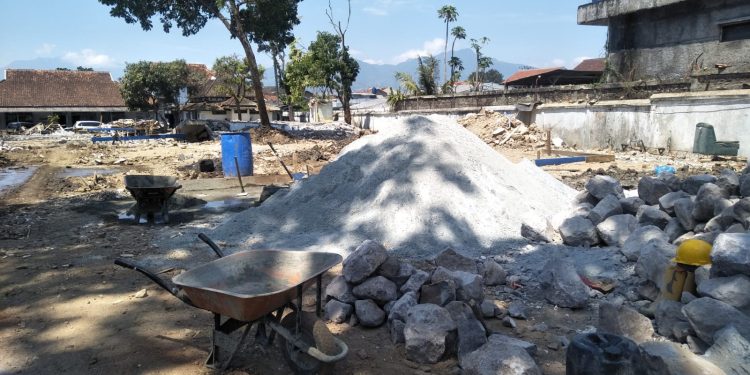 Pembangunan Kantor Dinas Perhubungan yang Baru Semrawut