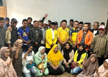 Pengurus Kecamatan (PK) Partai Golkar Kecamatan Cilawu serta 18 Pengurus Desa (PD) Partai Golkar Partai Golkar Bulatkan Dukungan untuk Caleg Gilar Nova Renaldi