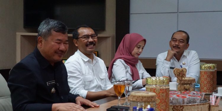 Dialog Komnas Perempuan dengan Bupati Garut Bahas Pencegahan Kekerasan terhadap Perempuan