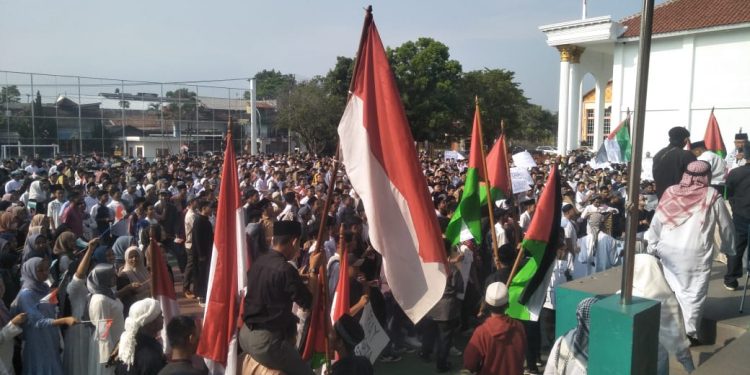 Ribuan Siswa SMKN 2 Garut Kutuk Israel dan Bela Palestina
