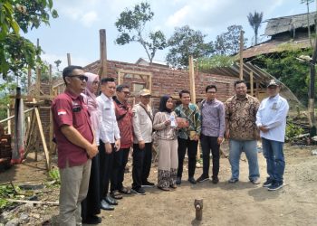 Kemensos Berikan Bantuan Rumah Sejahtera Terpadu di Kecamatan Karangpawitan dan Banyuresmi