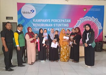 BAZNAS Garut Salurkan Bantuan Modal Usaha untuk Keluarga Berisiko Stunting