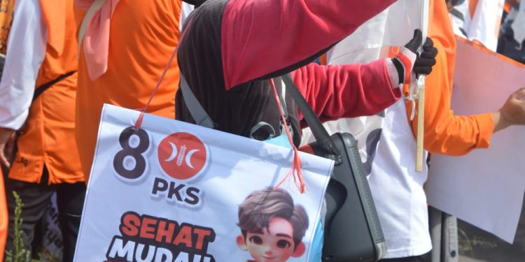 PKS Garut Gelar Flashmob di Area Pasar Kaget