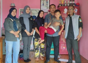 Bocah Penderita Hipospadia dari Desa Sukamurni Kecamatan Cilawu Kabupaten Garut Mendapat Perhatian Serius Dinas Sosial Kabupaten Garut.