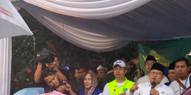 Cak Imin Kunjungi Ponpes Darul Muwahidin dan Cipari serta Temui Massa Serikat Petani Pasundan, Janji Akan Mekarkan Garut