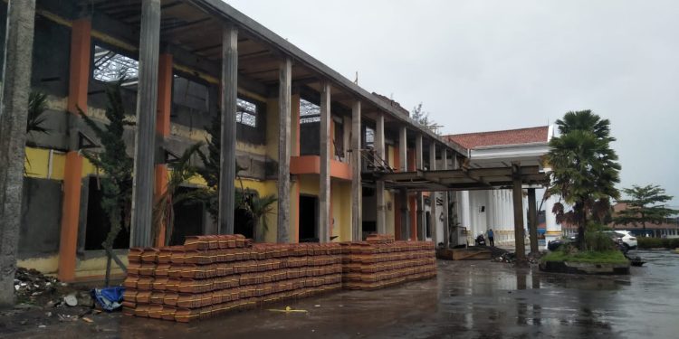 Pembangunan Gedung di SMKN 2 Garut Mangkrak, Hanya Capai 46 Persen