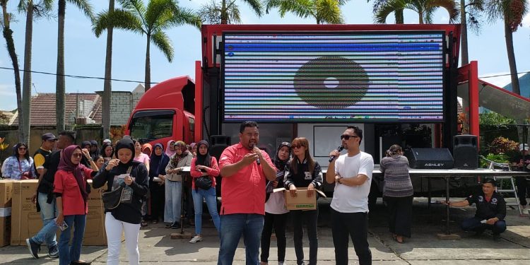 DPC PDI Perjuangan Garut Gelar Lomba Senam Sehat, Donor Darah dan Tebus Murah untuk Tingkatkan Elektabilitas Paslon Nomer Tiga