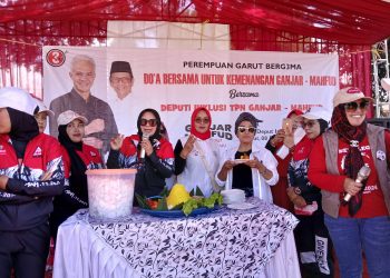 Deputi Inklusi TPN Ganjar -Mahfud, tutup rangkaian kegiatan Road Show Penguatan Perempuan juru kampanye Ganjar -Mahfud dengan Do’a Bersama.