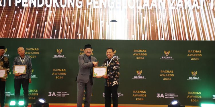 Kabupaten Garut Raih Dua Penghargaan di Ajang Penganugerahan BAZNAS Awards 2024