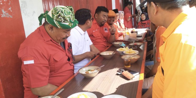 Politik Sarapan Bubur Bersama PDI Perjuangan dan PKS Garut