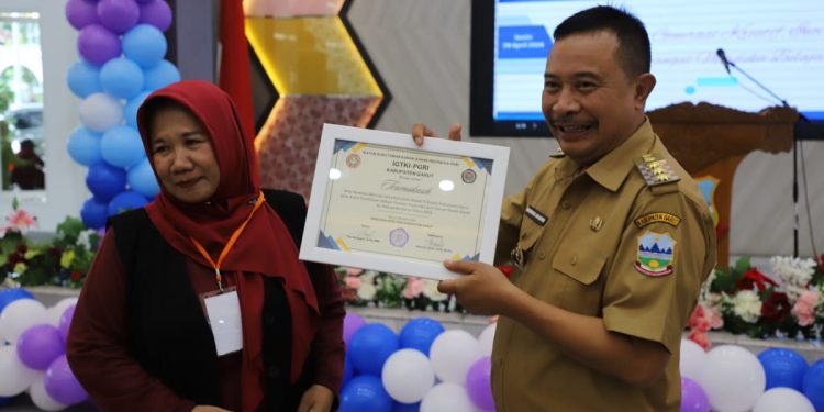 Pj. Bupati Garut Dorong Kreativitas Guru dan Siswa TK Melalui Gebyar Prestasi