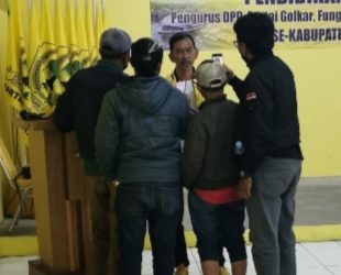 Pemda Garut Harus Berusaha Meyakinkan Perusahaan dan Pemprov Agar UMR Garut tidak terlalu jauh dengan Bandung dan Sumedang