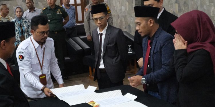 126 Panwascam se-Kabupaten Garut Resmi Dilantik