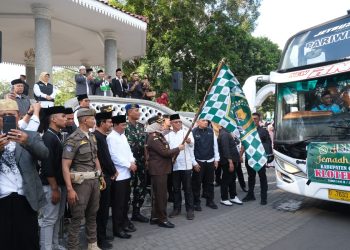 Kloter Haji Terakhir dari Kabupaten Garut Diberangkatkan