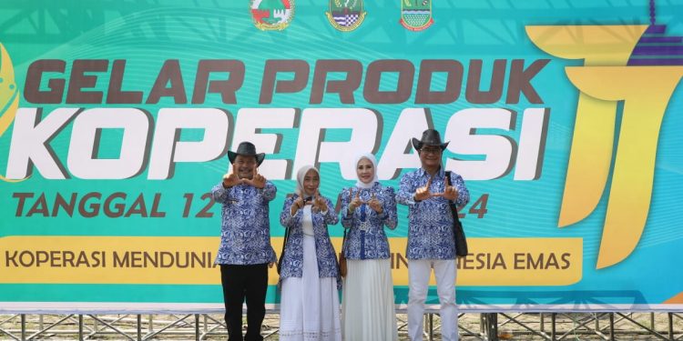 Pemkab Garut Raih Penghargaan pada Harkop ke-77 Tingkat Jawa Barat