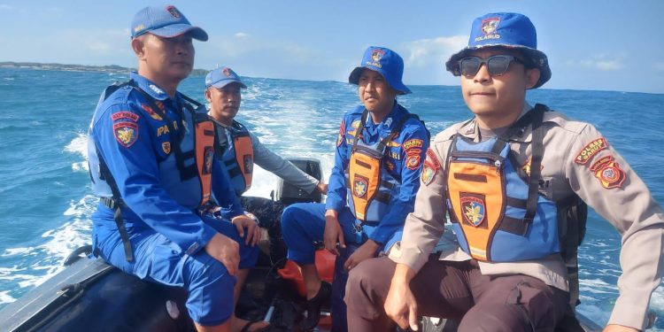 Upaya Pencairan Korban Terseret Ombak Pantai Karangpapak Masih Berlanjut
