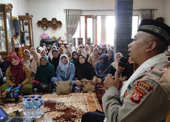 Melalui Sarana Pengajian Sat Binmas Polres Garut Lakukan Pembinaan Dan Penyuluhan