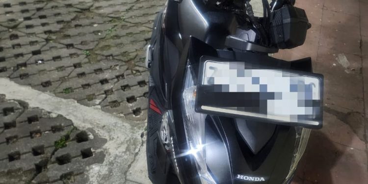 Pelaku Penipuan dan Penggelapan Sepeda Motor Diamankan Polsek Tarogong Kidul