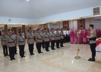 Kapolres Garut Pimpin Upacara Sertijab