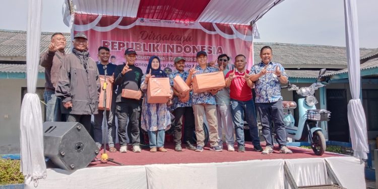 HUT RI Ke 79 Perumda Tirta Intan Garut Bagikan Hadiah Untuk Pelanggan yang Disiplin Dewas: Kedepan Hadiahnya Harus Lebih Banyak