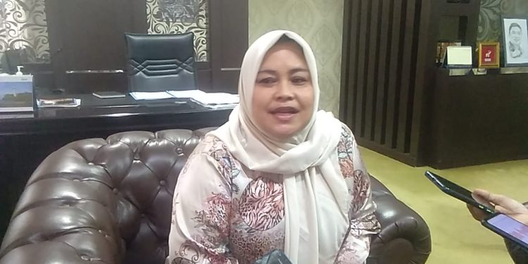 Tinneke Hermina : Saya Sekeluarga Menjaga Pak Syakur dengan Membaca Hizib Nashor Minimal Satu Kali Sehari
