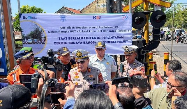 Jasa Raharja Bandung, Dukung Keselamatan Berlalu Lintas di Perlintasan Sebidang Dalam Giat Peringatan HUT Kereta Api Indonesia dan Korlantas Polri