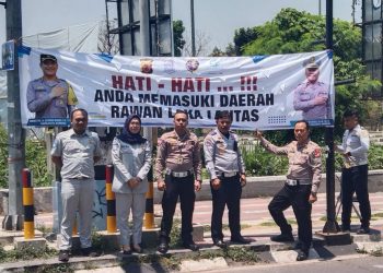 Lakukan Tindakan Preventif, Jasa Raharja Pasang Spanduk Pesan Keselamatan di Daerah Rawan Laka Lantas