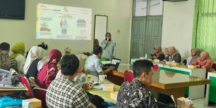 Ajak Guru Berperan Aktif Dalam Keselamatan Berlalu Lintas, Jasa Raharja Gelar PPKL (Pengajar Peduli Keselamatan Lalu Lintas) di SMA Mekar Arum Kabupaten Bandung