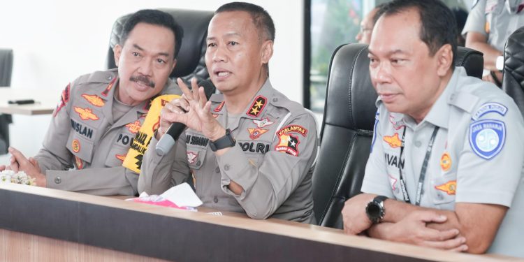 Sukseskan Moto GP Mandalika, Rivan Purwantono dan Kakorlantas Polri  Cek Kesiapan Pengamanan Personel