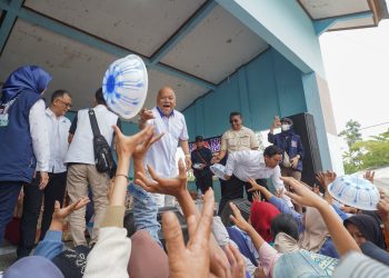 Kunjungi Pasar Rakyat di Garut, Ilham Habibie Soroti Turunnya Daya Beli Masyarakat