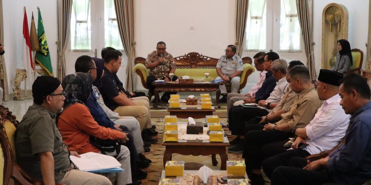 Silaturahmi dan Audiensi Jasa Raharja Perwakilan Sukabumi dengan Bupati Sukabumi