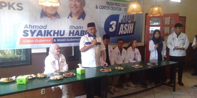 Cagub Jabar Nomer Urut Tiga,  Ahmad Syaikhu Sarapan Bersama Anak Muda Garut,  Content Creator dan Influencer