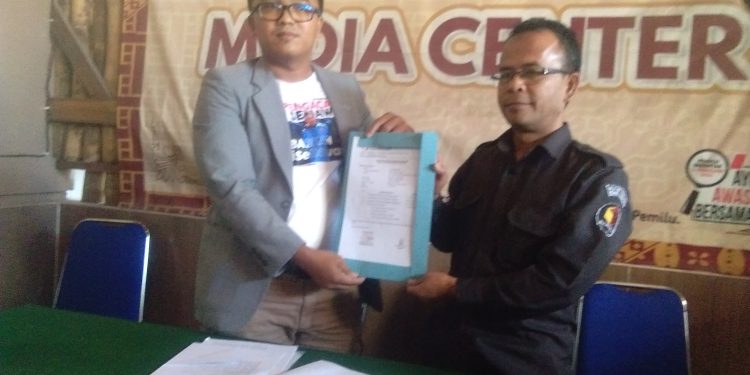 Warga Laporkan KPU Ke Bawaslu