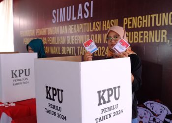 KPU Garut Gelar Simulasi Pemungutan dan Penghitungan Suara Pilkada 2024 di TPS 9 Langensari