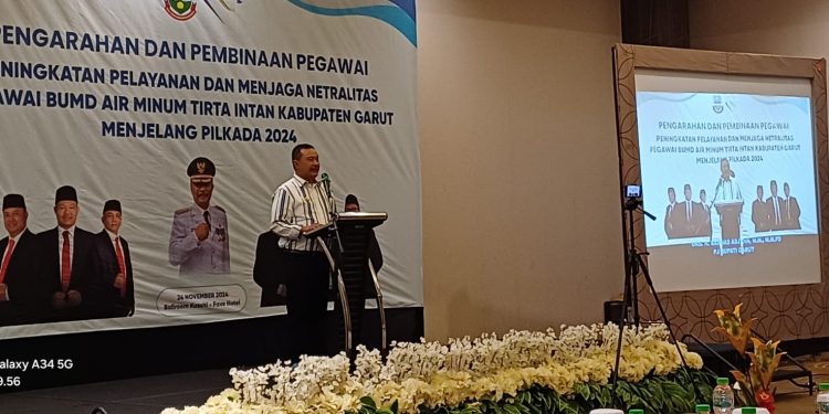Dalam Rangka Mendukung Penyelenggaraan Pilkada yang Aman, Tertib, dan Damai, Pj Bupati Garut Berikan Pembinaan Kepada Pegawai Perumda Air Minum Tirta Intan