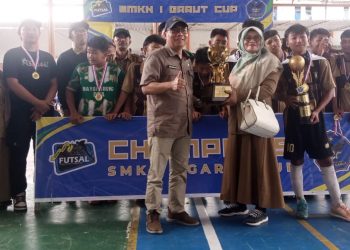 Sekolah Asal Band VoB ini Dicukur SMPN 2 Bayongbong di Laga Final Futsal SMKN 1 Garut Cup