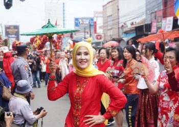 Putri Karlina Apresiasi Pelaksanaan Cap Go Meh di Kabupaten Garut