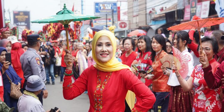 Putri Karlina Apresiasi Pelaksanaan Cap Go Meh di Kabupaten Garut