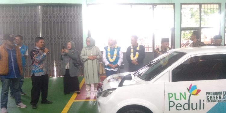 PT PLN (Persero) UID Jabar Resmikan Program Ekosistem Green Energi Konversi Kendaraan Listrik yang Digelar di SMK Negeri 2 Garut
