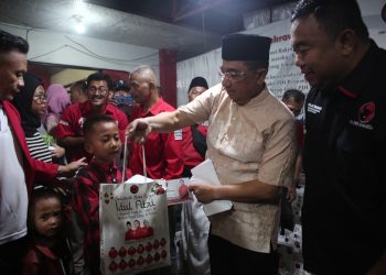 Dihadiri Bupati Garut, PDI Perjuangan Santuni Kaum Dhuafa di Kabupaten Garut