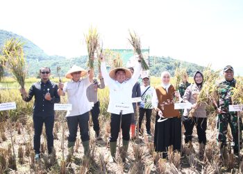 Bupati Tekankan Pentingnya Perhatian Serius Pada Petani Sebagai Garda Terdepan dalam Menjaga Kedaulatan Pangan Nasional