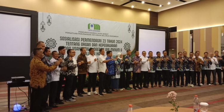 Direksi PDAM Garut Hadiri Rapat Koordinasi dan Sosialisasi Permendagri di Bekasi