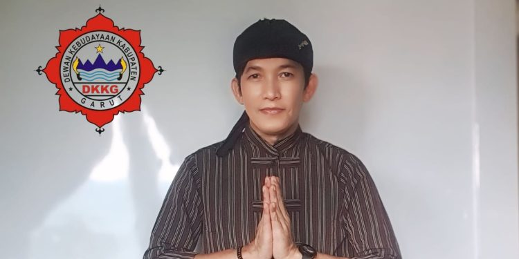 Lasminingrat Dilupakan, Kartini Dirayakan: Siapa Sebenarnya Pelopor Emansipasi?