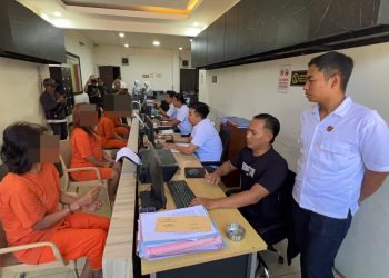 Polres Garut Tangkap Empat Pelaku Pengeroyokan Perempuan di Pasar Ciawitali yang Videonya Viral di Medsos