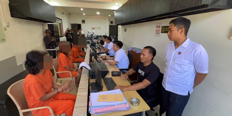 Polres Garut Tangkap Empat Pelaku Pengeroyokan Perempuan di Pasar Ciawitali yang Videonya Viral di Medsos