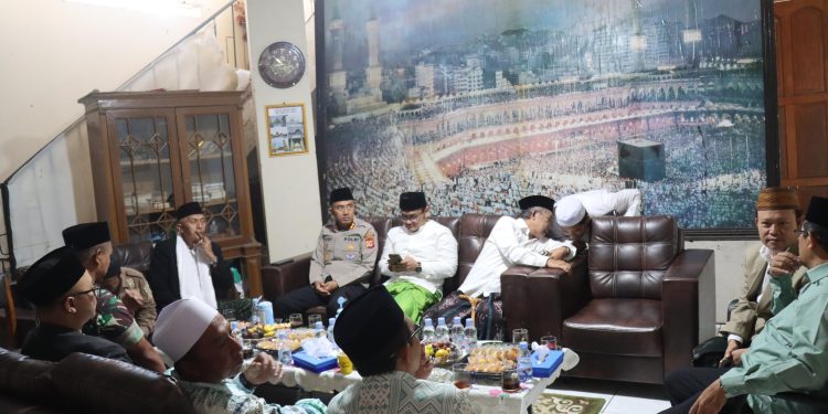 Kebersamaan Forkopimda, Kapolres Garut Ikuti Peringatan Maulid Nabi Muhammad SAW 1447 H
