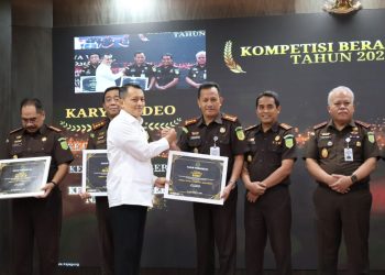Kejari Garut : Laporan Kinerja Merupakan Wujud Komitmen Institusi Dalam Menjunjung Transparansi, Akuntabilitas, Serta Keterbukaan Informasi Publik