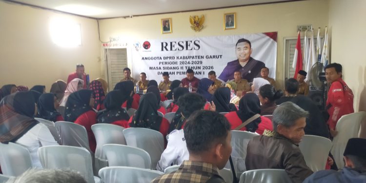 Reses di Leles, Yuda Puja Turnawan Hadirkan Layanan Adminduk dan Bakti Sosial Kesehatan