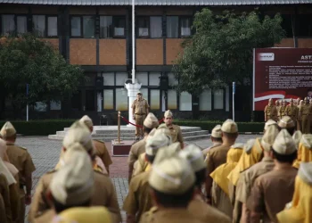 Bupati Garut Pimpin Apel Gabungan, Instruksikan Layanan Dasar Tetap Maksimal